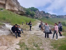 Состоялась лекция-экскурсия «Пещерный город» Чуфут-Кале. О чем поведали раскопки разных лет»